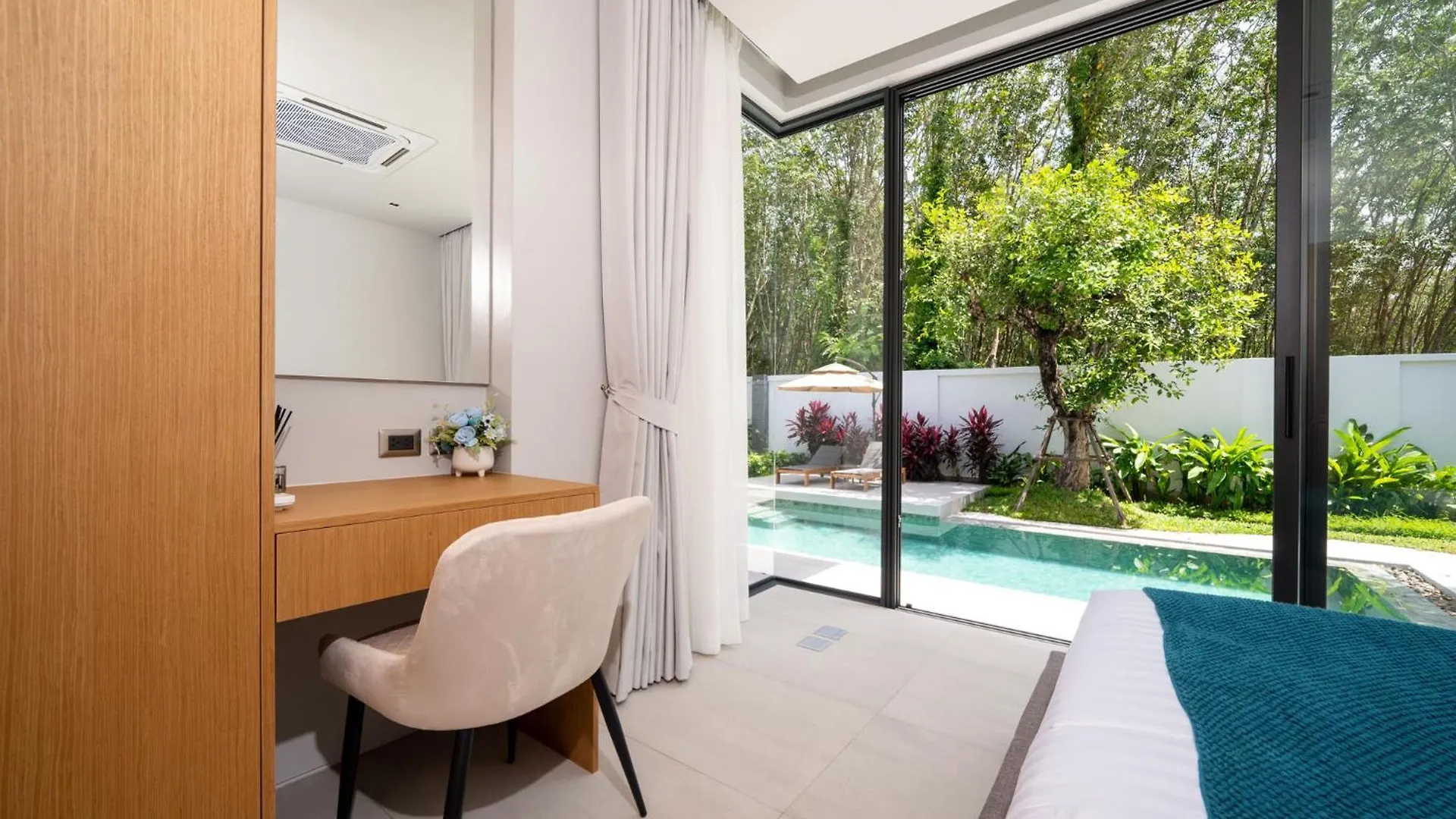 Bang Tao Botanica Modern Loft 4 Bd S Villa Phuket