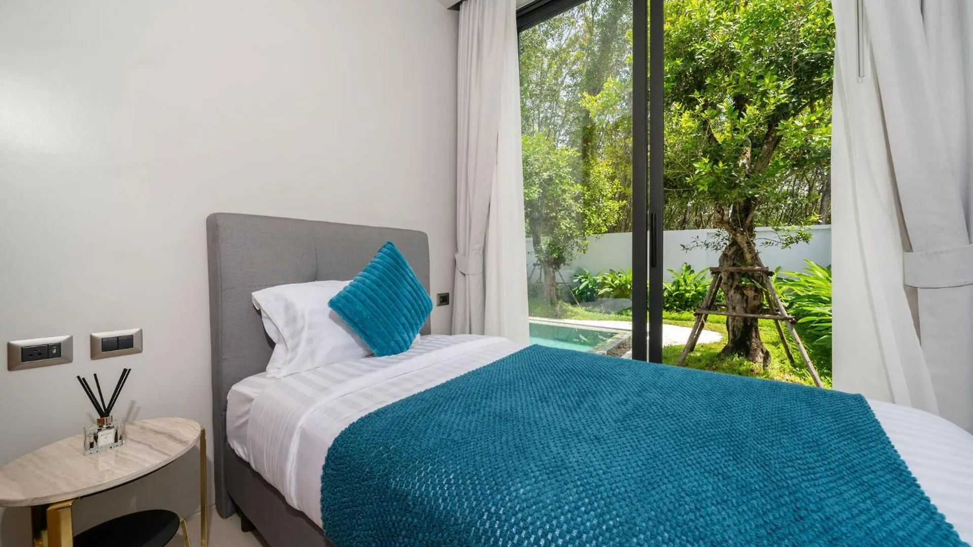 Bang Tao Botanica Modern Loft 4 Bd S Villa Phuket
