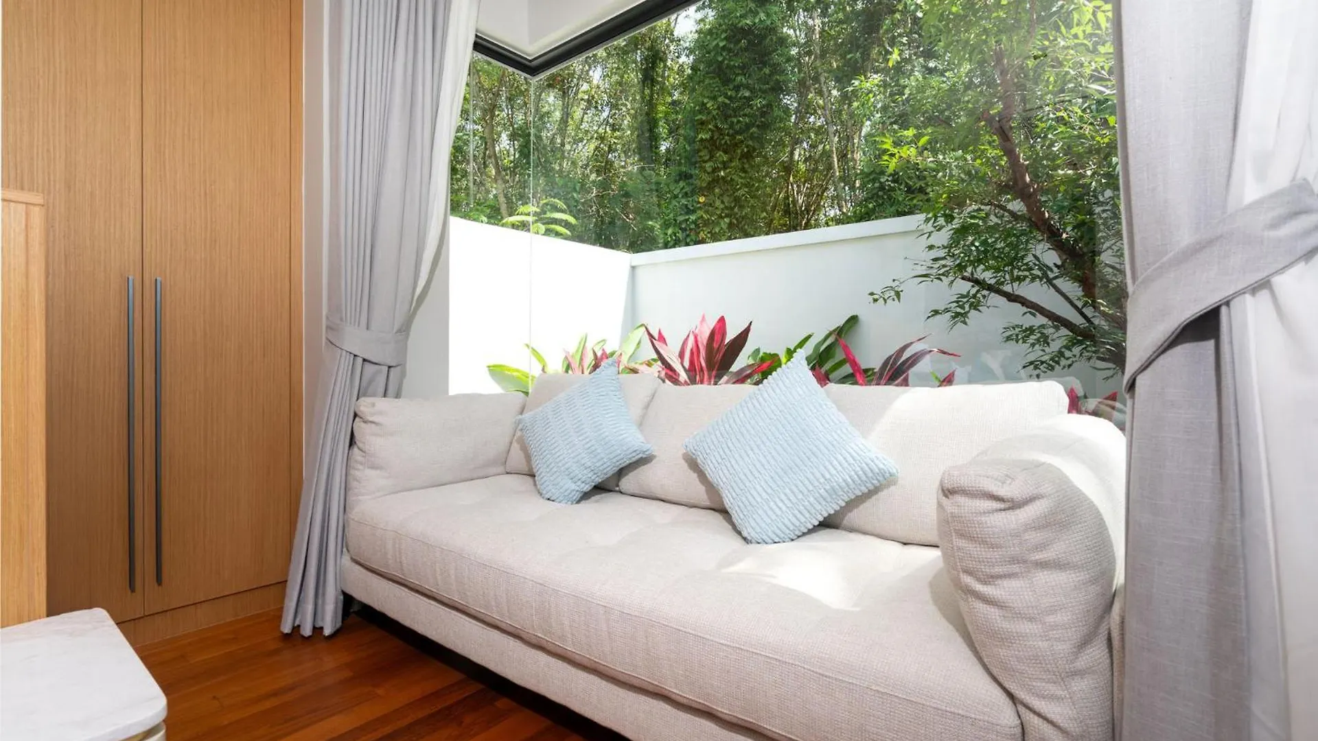 Bang Tao Botanica Modern Loft 4 Bd S Villa Phuket